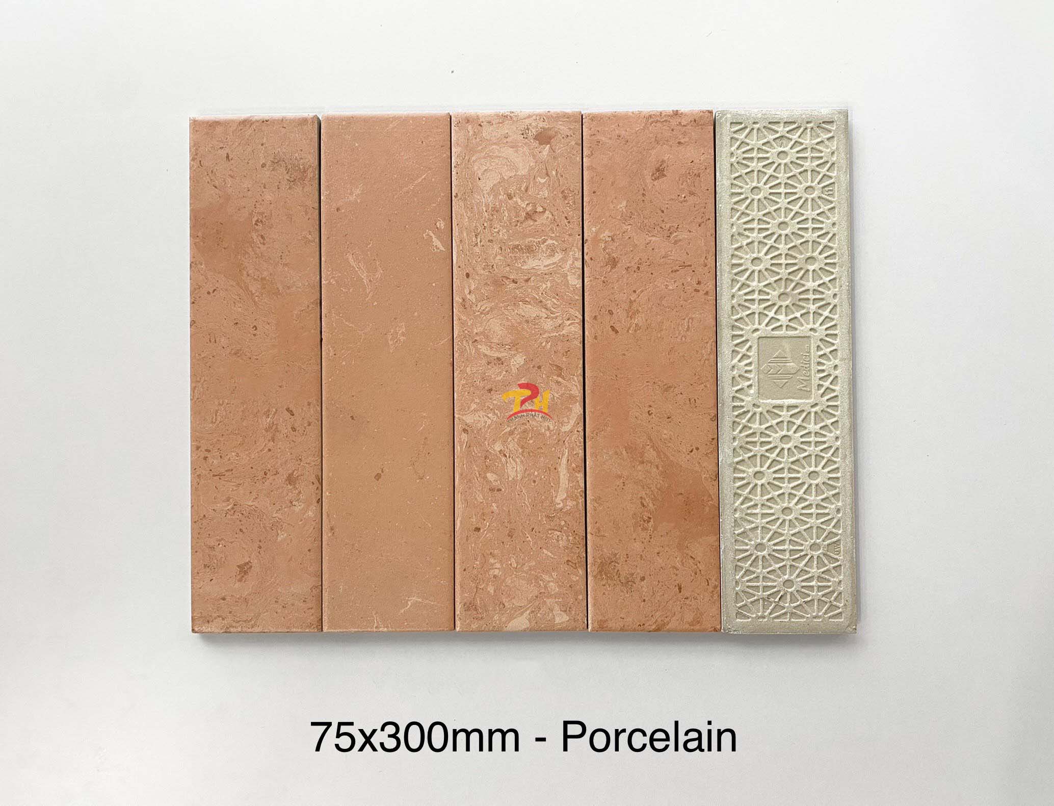 gach-the-gia-co-mau-TPHM17-2